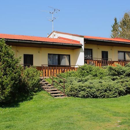 Bungalovy A Ubytovani Ratiborice- Zlic Česká Skalice Eksteriør billede