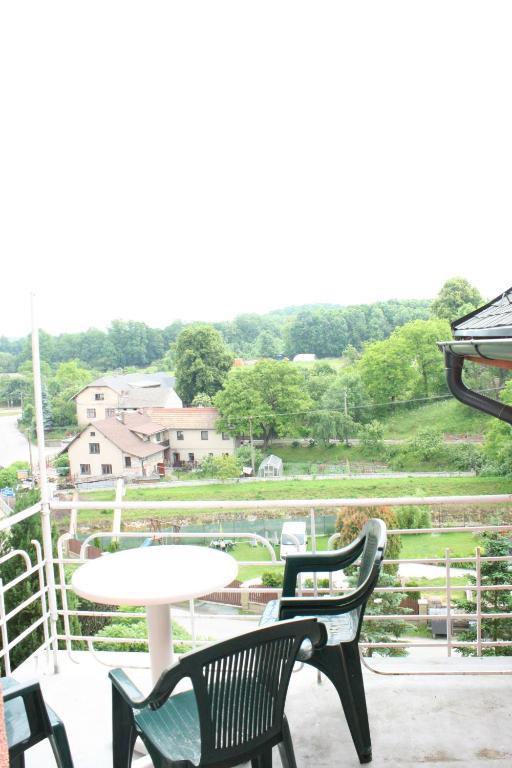 Bungalovy A Ubytovani Ratiborice- Zlic Česká Skalice Værelse billede